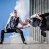 Duo Acrobats 110209