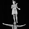 Juggling Duo 9574