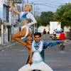 Salsa Couple 110797