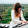 Female Pianist 107149