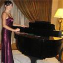 Female Pianist 5188