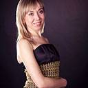 Female Pianist 7516