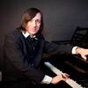 Male Pianist 107097