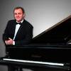 Male Pianist 108808
