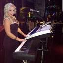 Pianist And Singer 107615