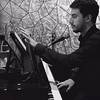 Pianist And Singer 108063