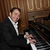 Piano Player 105756