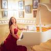 Piano Player And Singer 109646