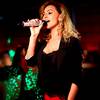 Female Singer 108830