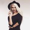 Female Singer 109245