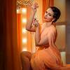 Female Singer 4376